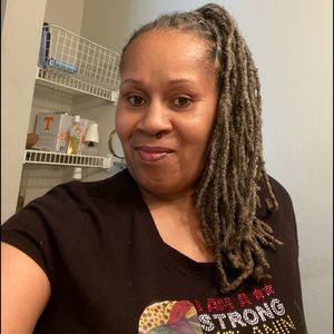 Meet your Posher, Olivia